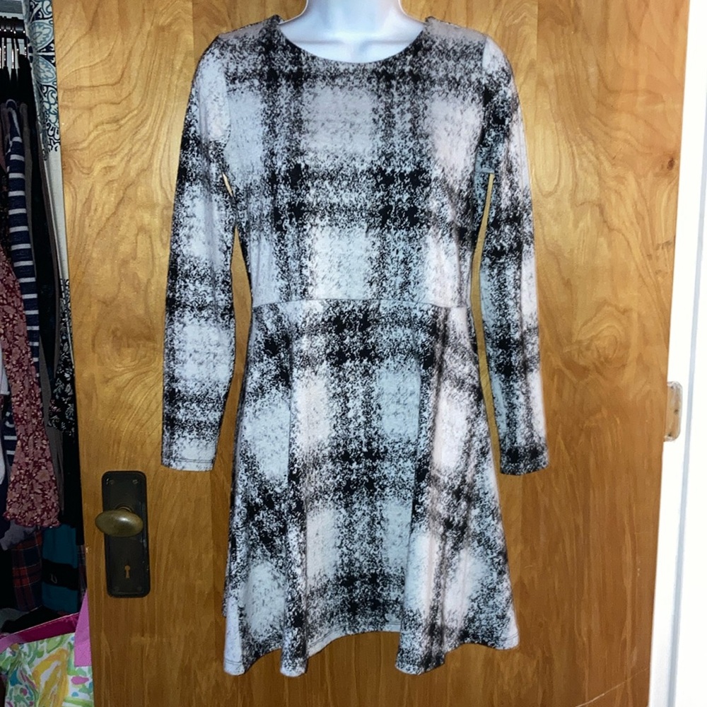 ISLE by Melis Kozan Gray And Black Light Academia Plaid Sweater Dress - Size S